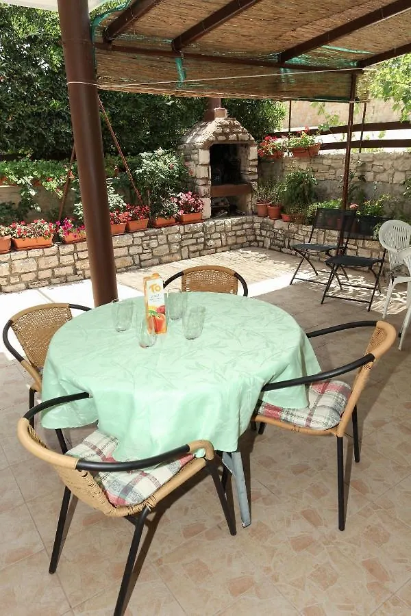 Apartments With A Parking Space Pag - 16016 Pag Town