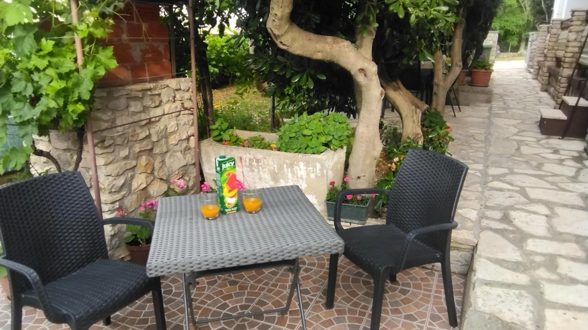 Apartments With A Parking Space Pag - 16016 Pag Town