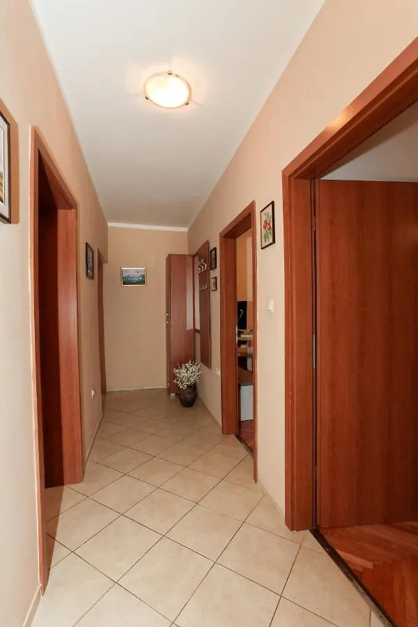 Apartments With A Parking Space Pag - 16016 Pag Town